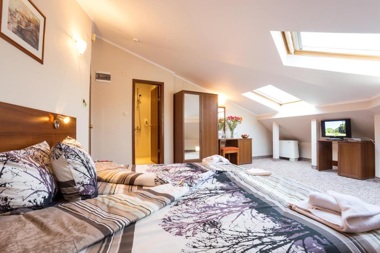 Hotel Romantika Velingrad Luaran gambar